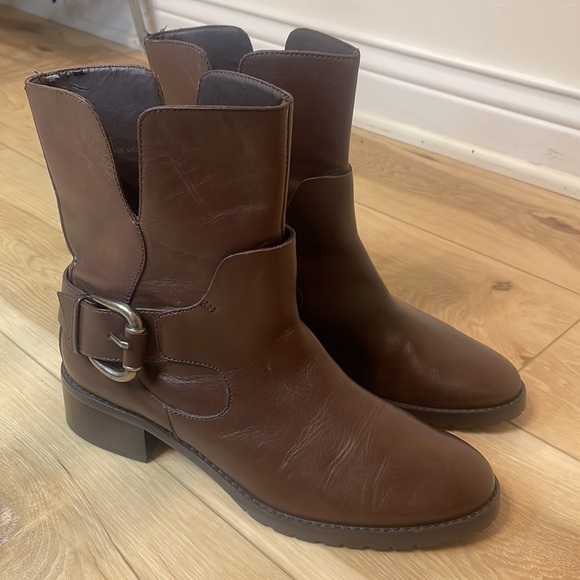 Donald J Pliner Brown Leather Booties Size 7 - Picture 3 of 15